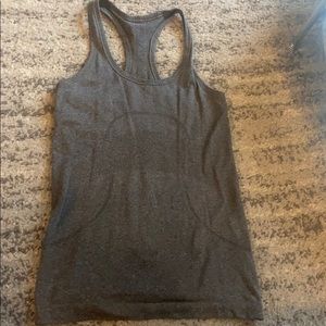 Lululemon swiftly tech racerback in grey size 4